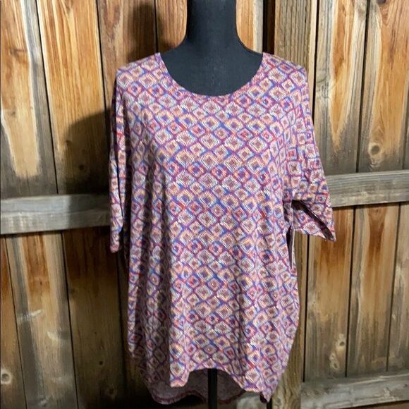 LuLaRoe Irma top casual purple pink geometric short sleeve Sz medium - Picture 1 of 5